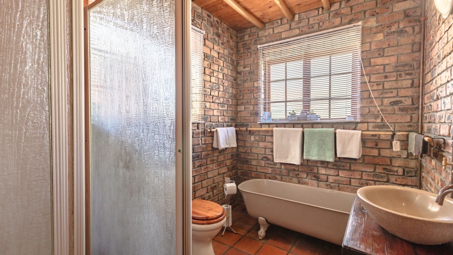 2 Bedroom Property for Sale in De Kelders Western Cape
